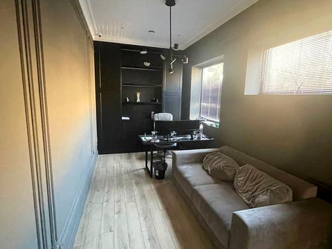 дом по адресу Стратегическое шоссе (Науки), 20