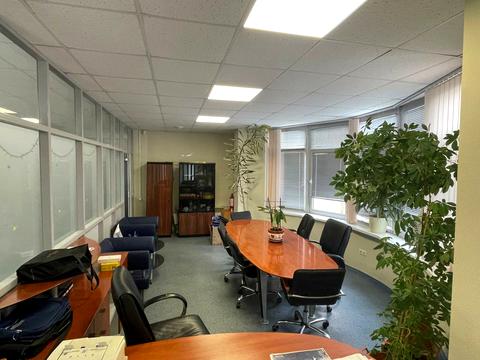 комерційна за адресою Олеся Гончара вул., 57-Б