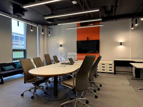 комерційна за адресою Сім'ї Прахових вул. (Гайдара), 54