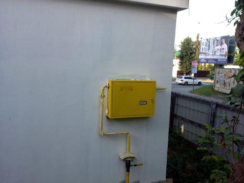 комерційна за адресою Чорновола вул., 80