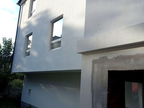 комерційна за адресою Чорновола вул., 80