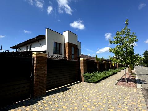 дом по адресу Приозерна