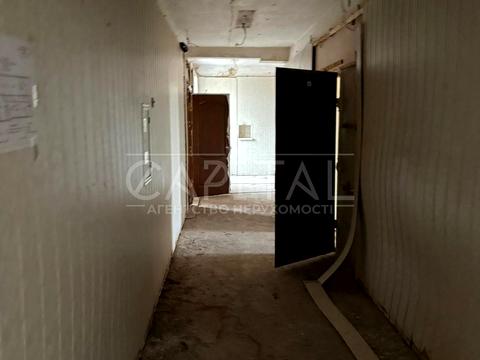 комерційна за адресою Миколи Василенка вул., 3