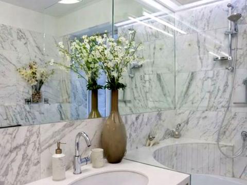 квартира за адресою Новонаводницька вул. (Лаврська), 5