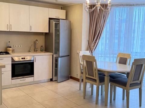 квартира за адресою Лесі Українки бульв., 10