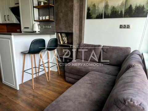 квартира за адресою Юнацька вул., 21