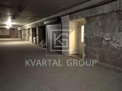 паркоместо по адресу Літературна ул. (Чехова), 27