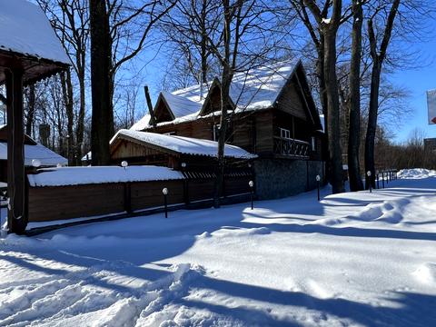 коммерческая по адресу с. Олиевка, 140км траси Київ-Чоп, 1