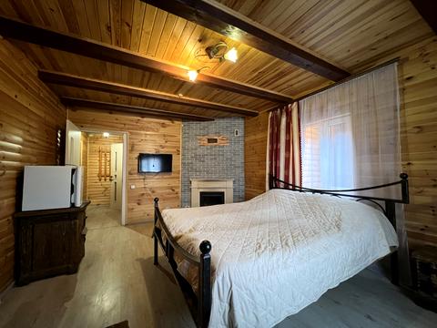 коммерческая по адресу с. Олиевка, 140км траси Київ-Чоп, 1