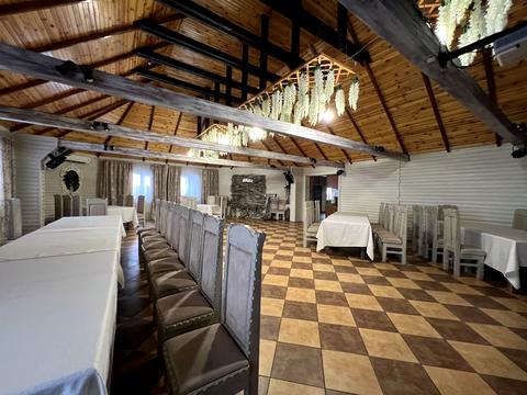 коммерческая по адресу с. Олиевка, 140км траси Київ-Чоп, 1