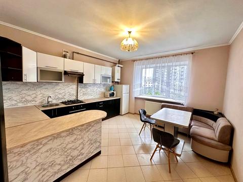 квартира за адресою Василя Стуса вул., 28