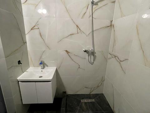 комерційна за адресою Соборна, 105/1