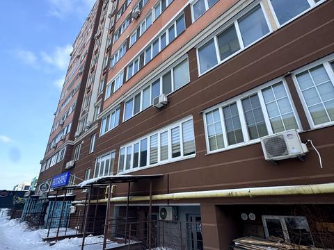 комерційна за адресою Соборна, 105/1