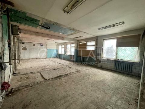 комерційна за адресою Київська вул., 44