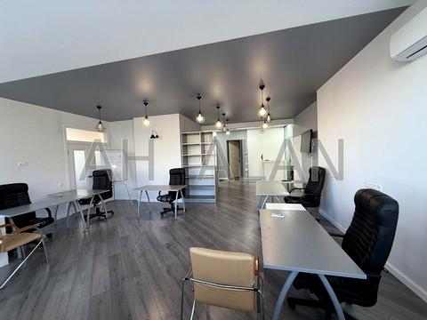 коммерческая по адресу Павла Тычины просп., 18-Б