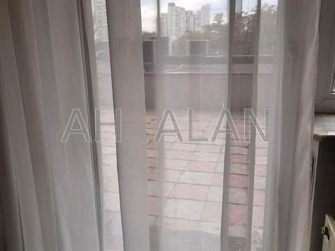 коммерческая по адресу Павла Тычины просп., 18-Б