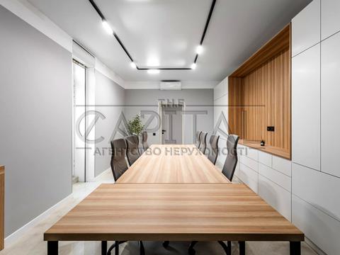 коммерческая по адресу Евгения Чикаленко ул. (Пушкінська), 20