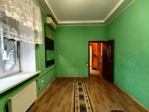 квартира за адресою Залізнична вул., 18а