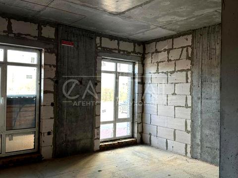 комерційна за адресою Молодіжна