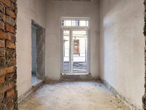 комерційна за адресою Богдана Хмельницького вул., 141 А
