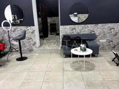 комерційна за адресою Лондонська вул. (Пітерська), 7