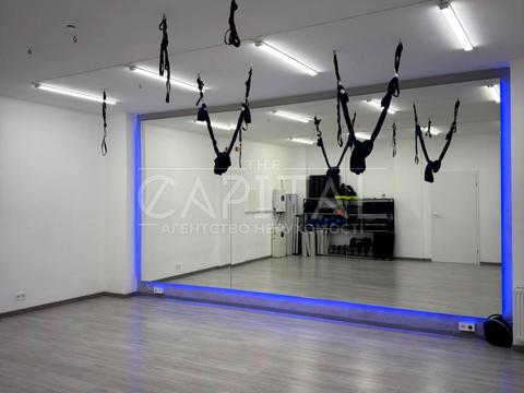 комерційна за адресою Михайла Максимовича вул. (Онуфрія Трутенка), 24-А