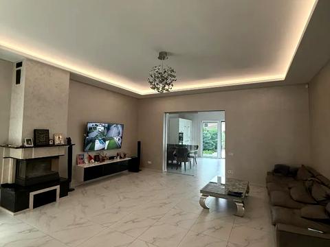 будинок за адресою Окружна