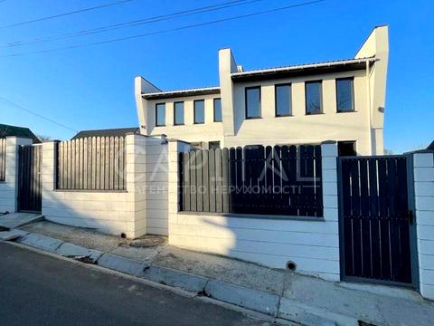 дом по адресу Жовтнева