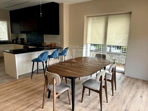 дом по адресу с. Вишенки, вул. Квітуча