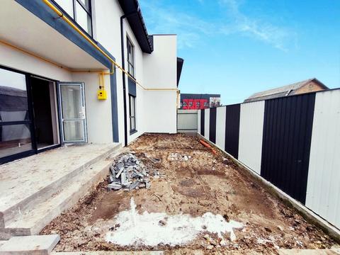 будинок за адресою Молодіжна вул.