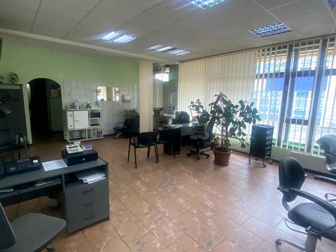 комерційна за адресою Київ, Ревуцького вул., 14а