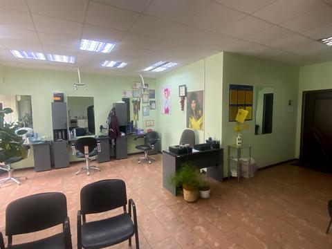 комерційна за адресою Київ, Ревуцького вул., 14а