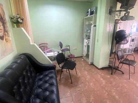 комерційна за адресою Київ, Ревуцького вул., 14а