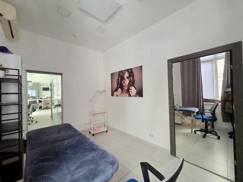 коммерческая по адресу Ирпенская ул., 69-Б 0751026382