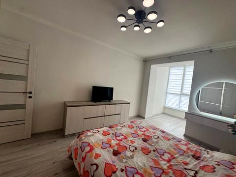 квартира за адресою Олександра Довженка вул., 37