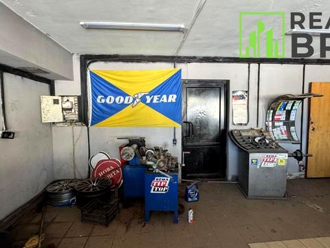 комерційна за адресою Миру, 99