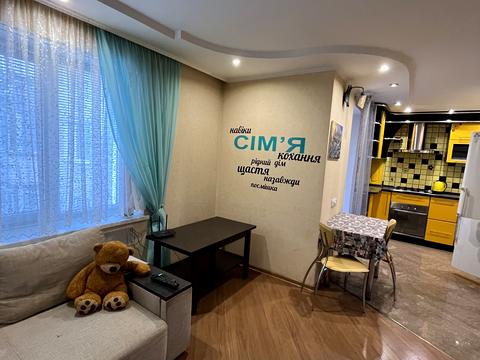 квартира за адресою Центральний просп. (Леніна), 261