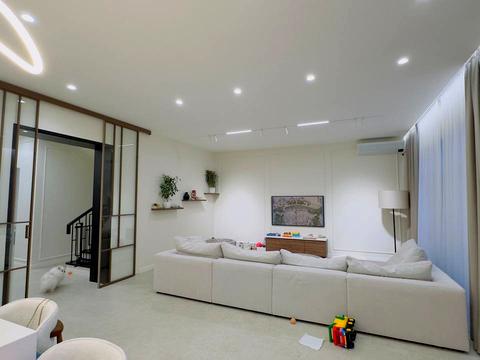 будинок за адресою Центральна вул.