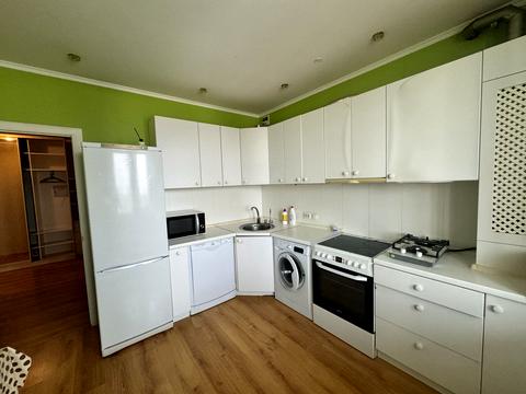 квартира за адресою Леха Качинського вул., 4-В