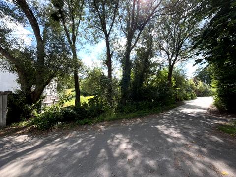 участок по адресу 