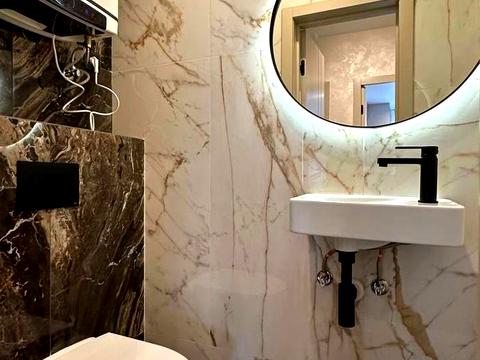 квартира за адресою Олександра Олеся вул., 2-Б