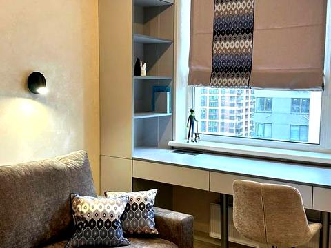 квартира за адресою Олександра Олеся вул., 2-Б