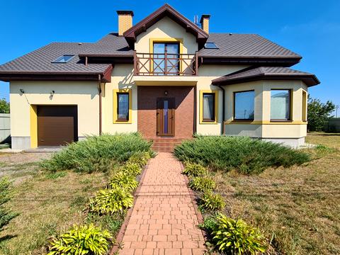 будинок за адресою с. Погреби, Яблунева