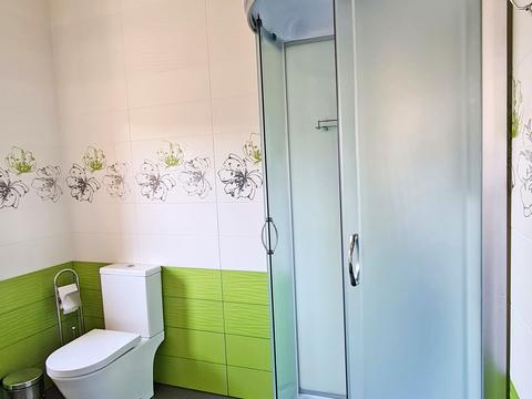 будинок за адресою с. Погреби, Яблунева