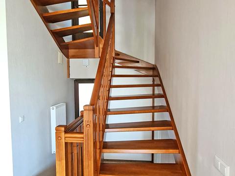 будинок за адресою с. Погреби, Яблунева