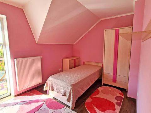 будинок за адресою с. Погреби, Яблунева