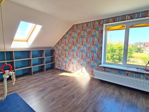 будинок за адресою с. Погреби, Яблунева