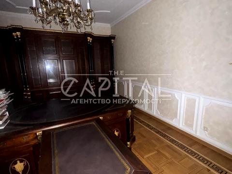 будинок за адресою Посольська