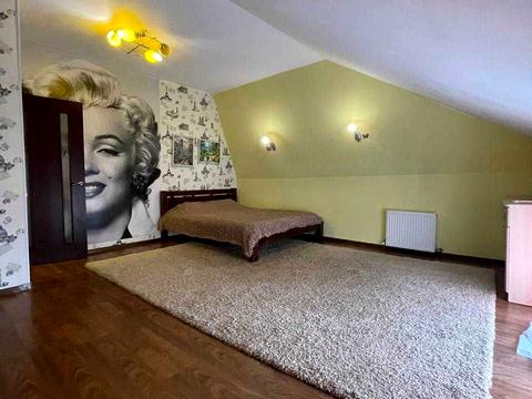 будинок за адресою Олексія Вадатурського вул. (Маршала Малиновського)