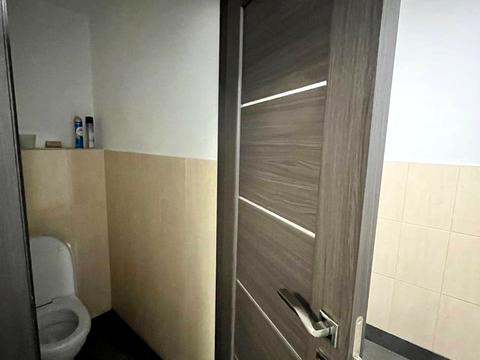 комерційна за адресою Зелена вул., 206